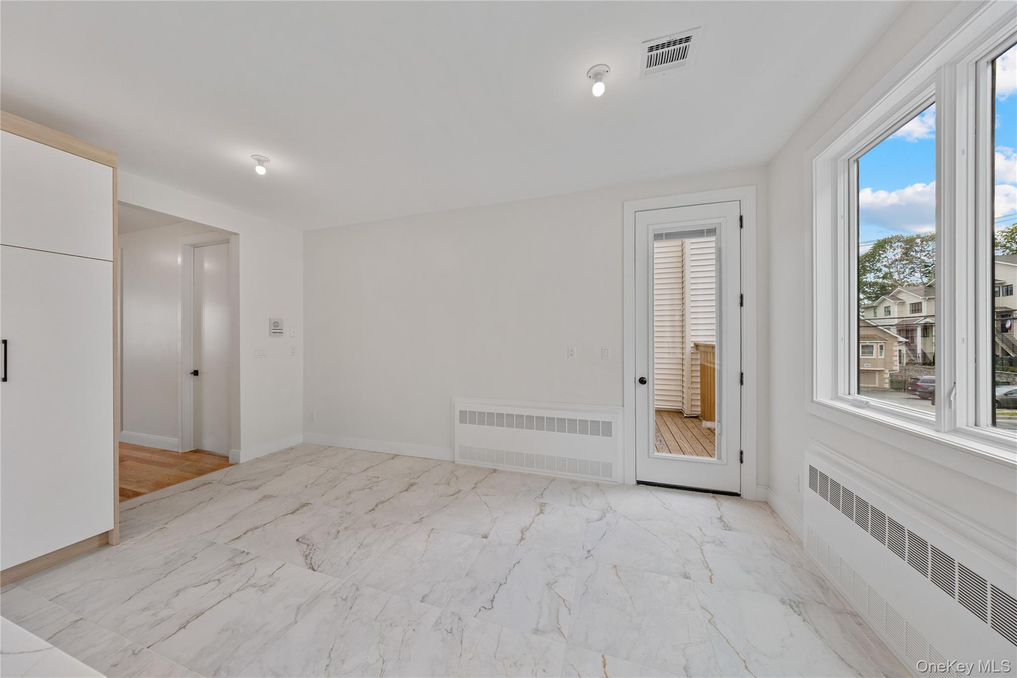 472 W Central Avenue Unit: 204