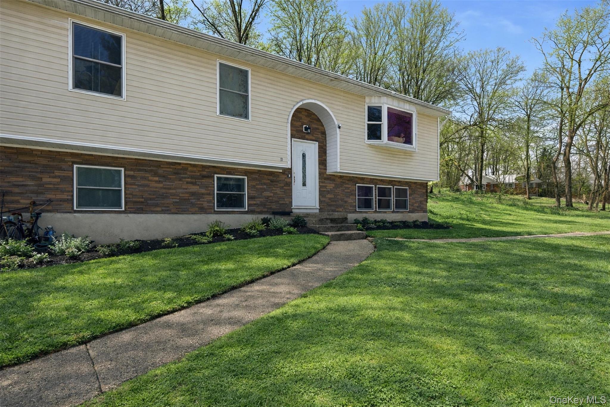 153 S Pascack Road