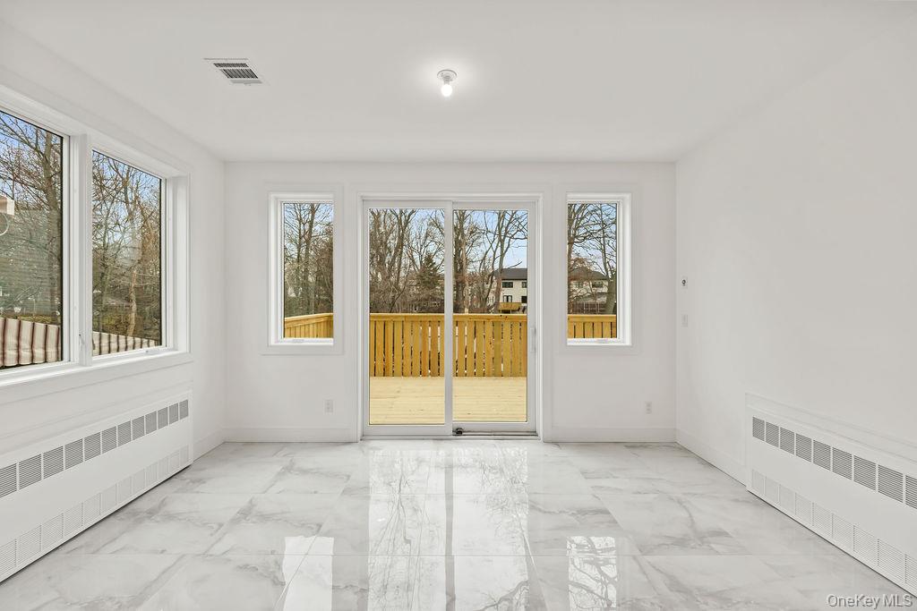 105 N Cole Avenue Unit: 213