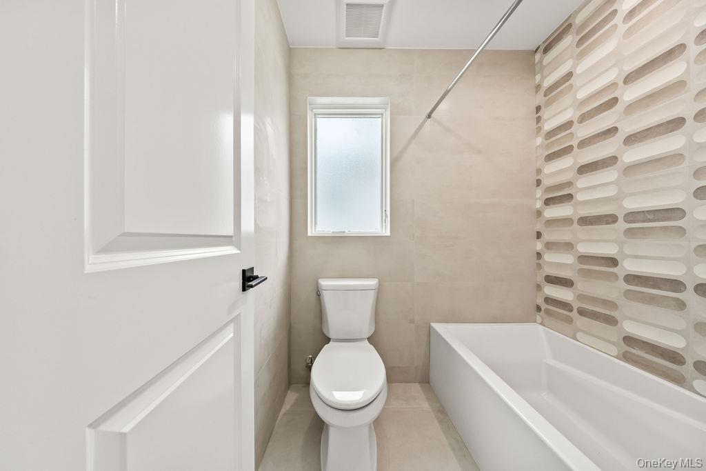 105 N Cole Avenue Unit: 213