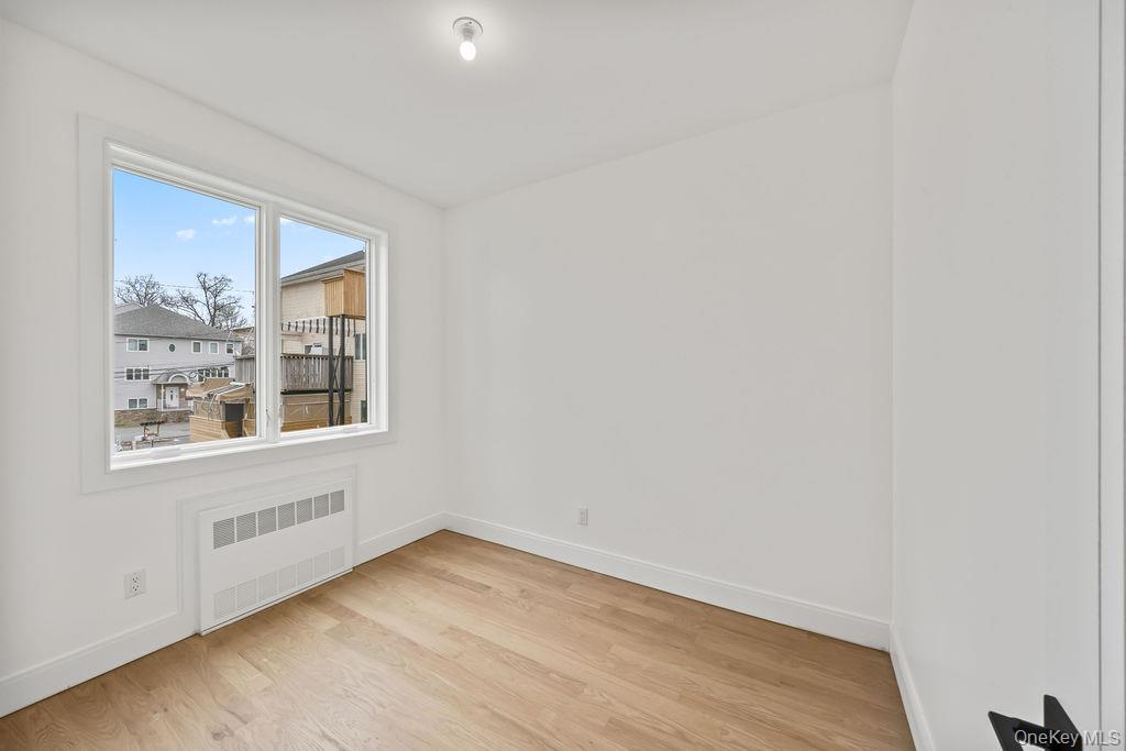 105 N Cole Avenue Unit: 213