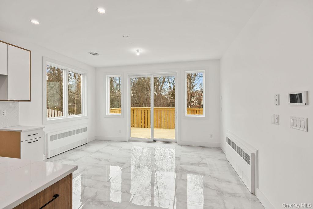 105 N Cole Avenue Unit: 213