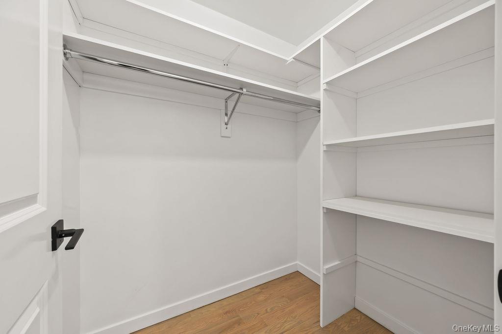 105 N Cole Avenue Unit: 213