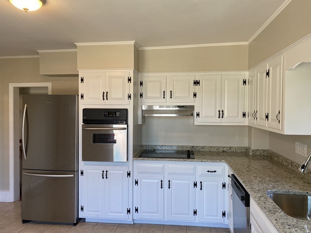 62 Burrill Street # 2