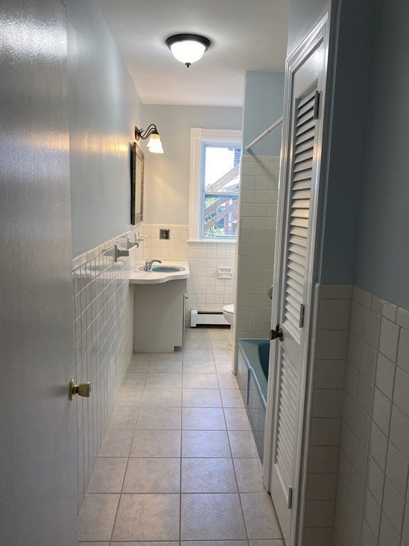 62 Burrill Street # 2