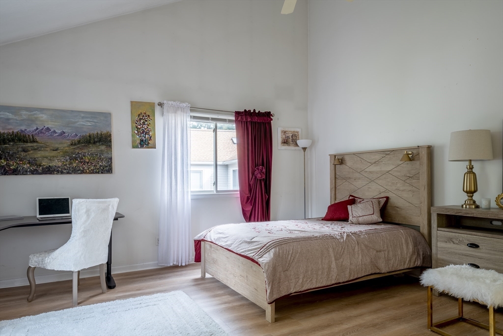 12 Arrowhead Cir # 12