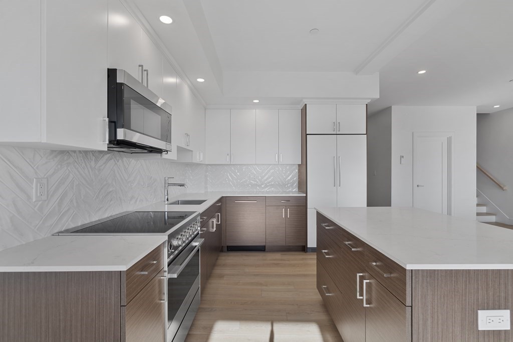 1948 Washington St # 5J