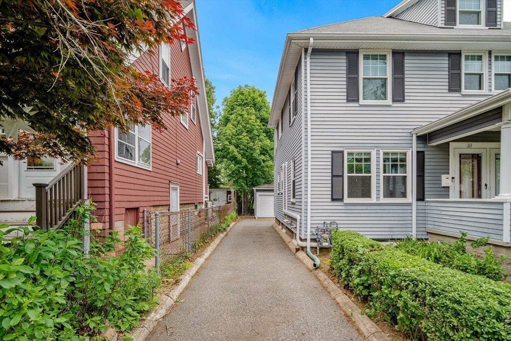 21 Fessenden Rd # 21