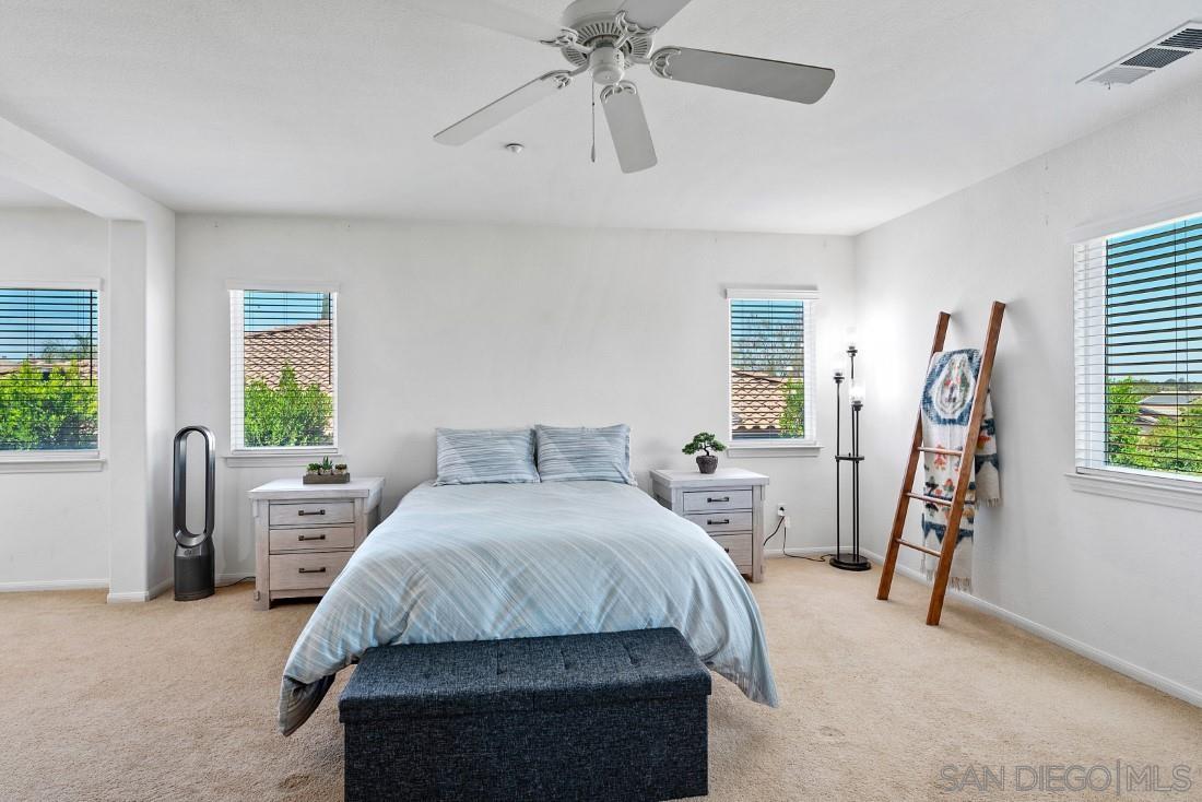 27805 Dogwood Gln