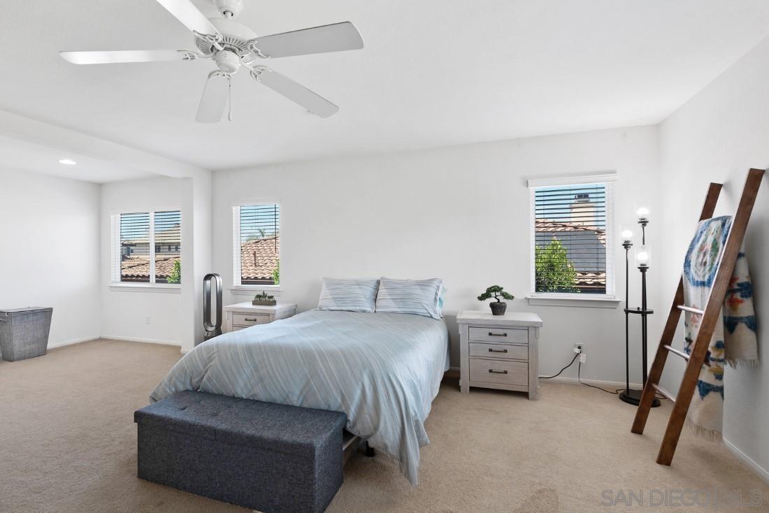 27805 Dogwood Gln