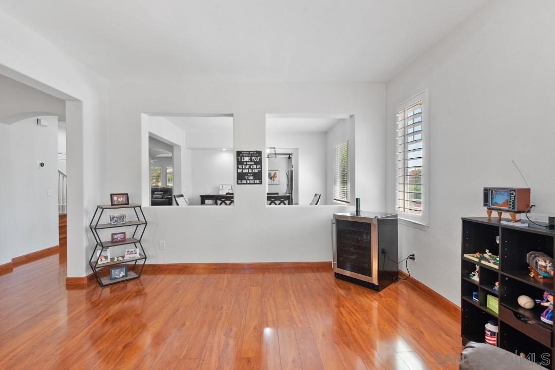 27805 Dogwood Gln