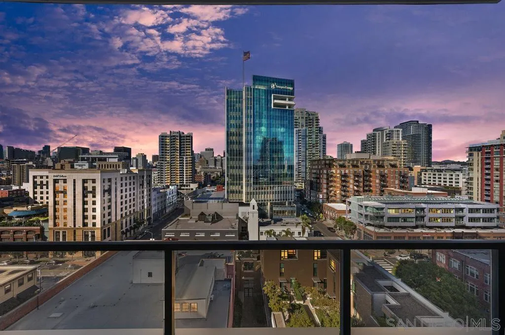 325 7th Ave Unit: 1101