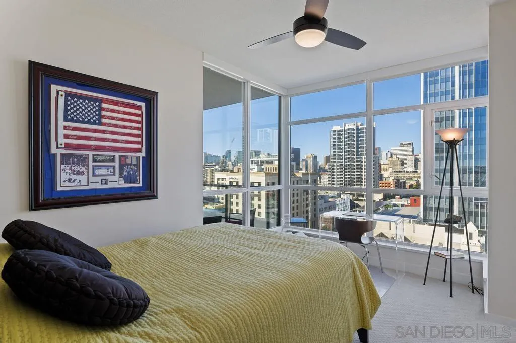 325 7th Ave Unit: 1101