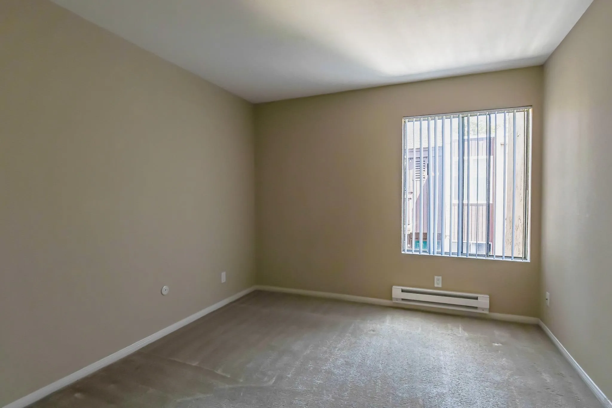 3456 Castle Glen Drive Unit: 270