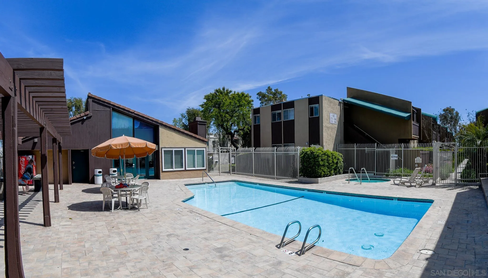 3456 Castle Glen Drive Unit: 270