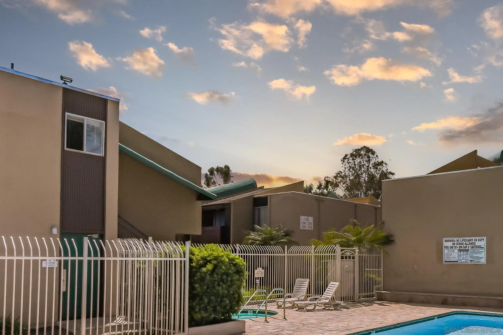 3456 Castle Glen Drive Unit: 270