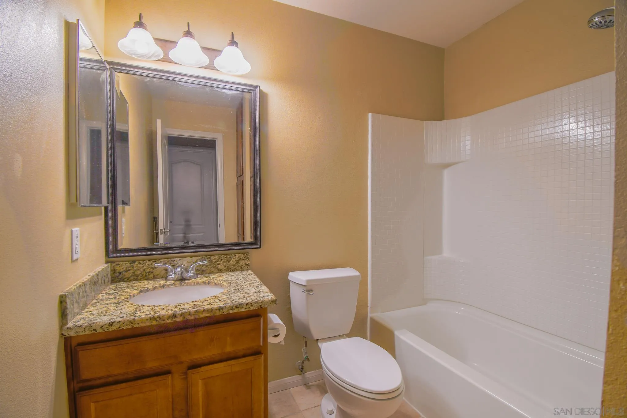 3456 Castle Glen Drive Unit: 270