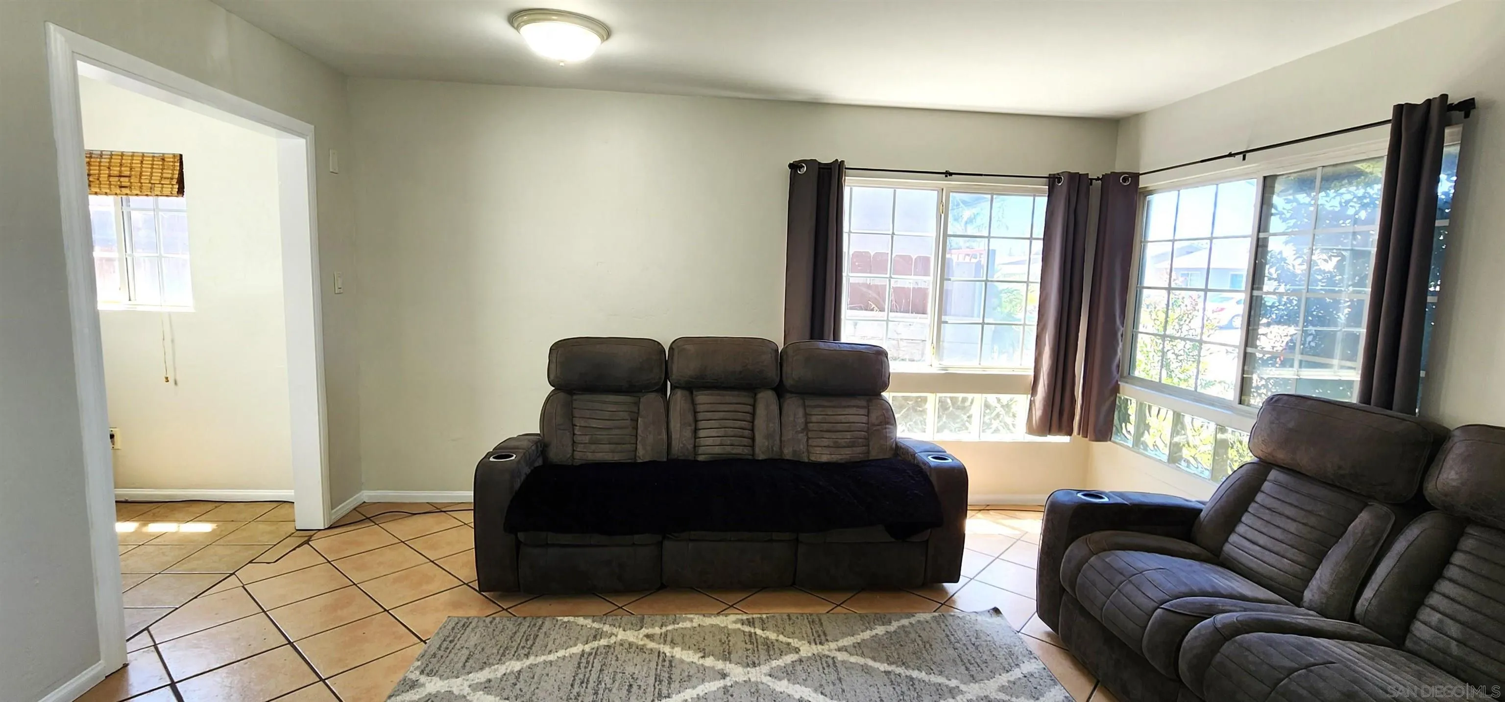 643 Encinitas Ave