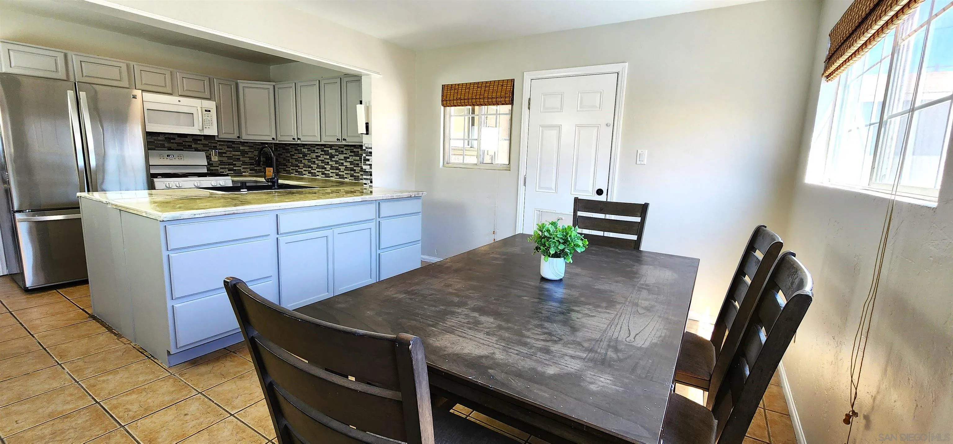 643 Encinitas Ave
