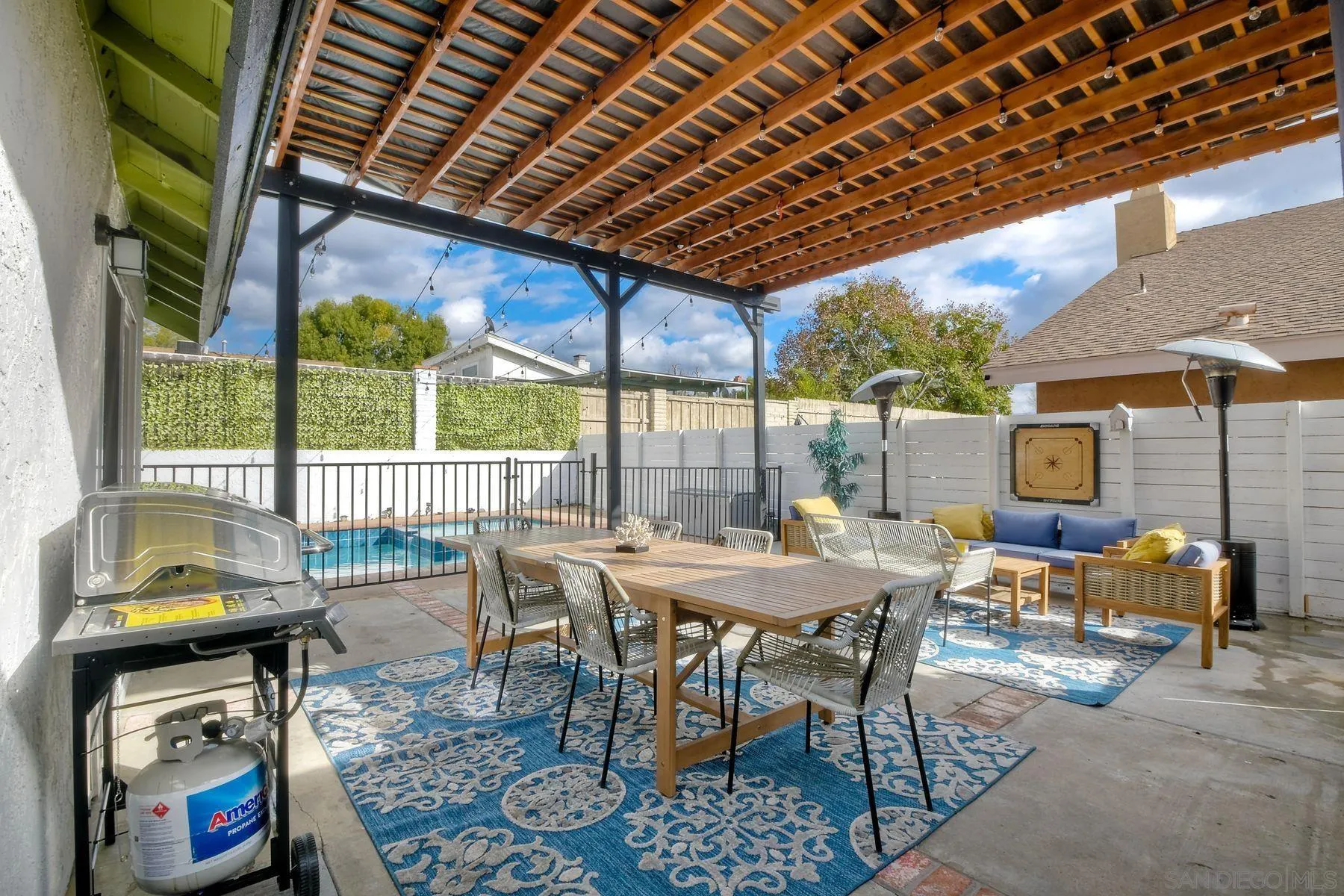 1223 Armstrong