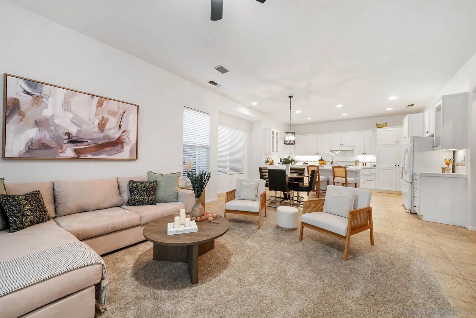 2551 Douglaston Gln