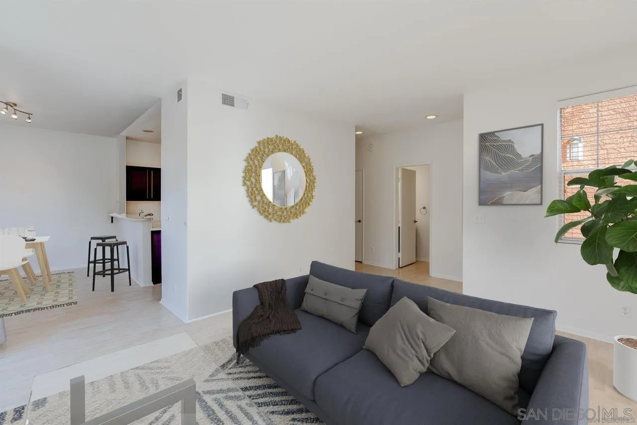 18826 Caminito Cantilena Unit 111