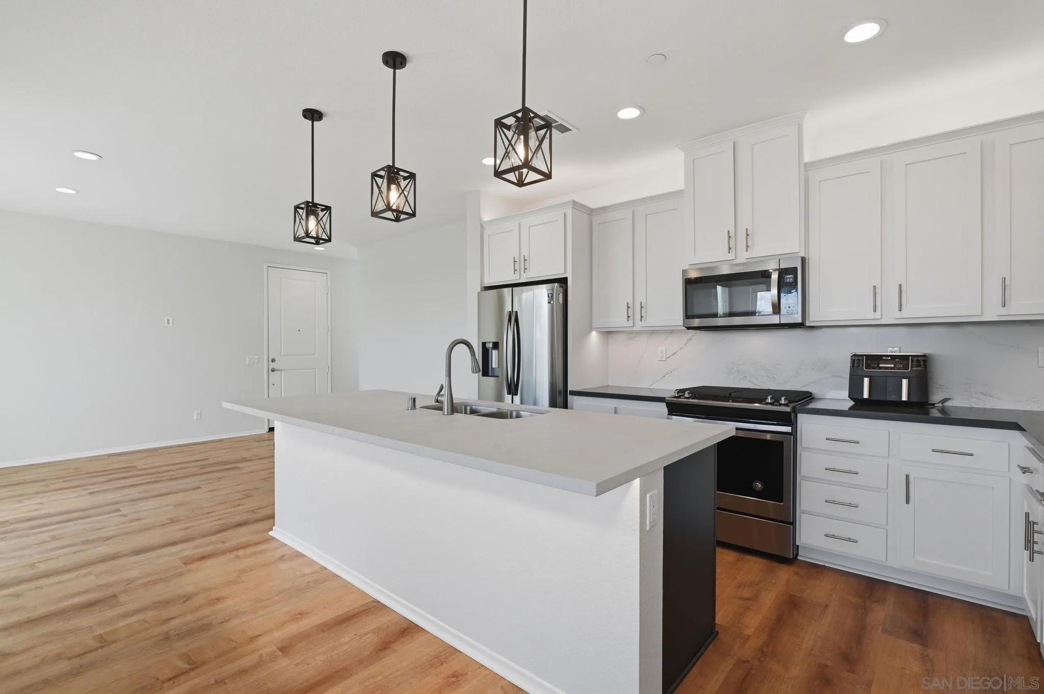 38457 Brookdale