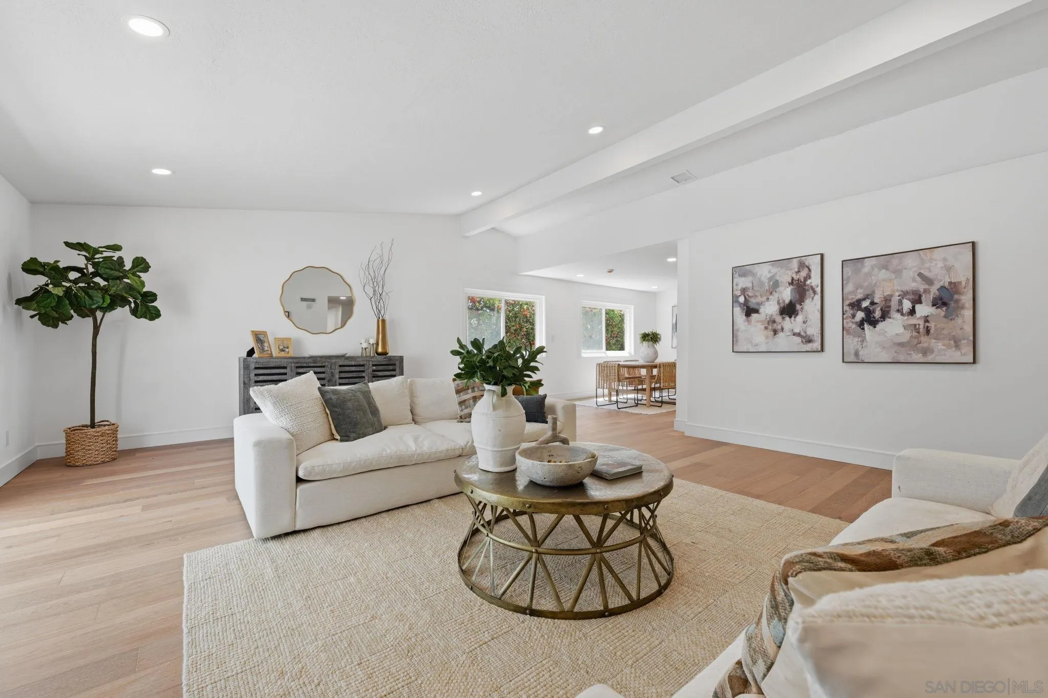 3855 Southview