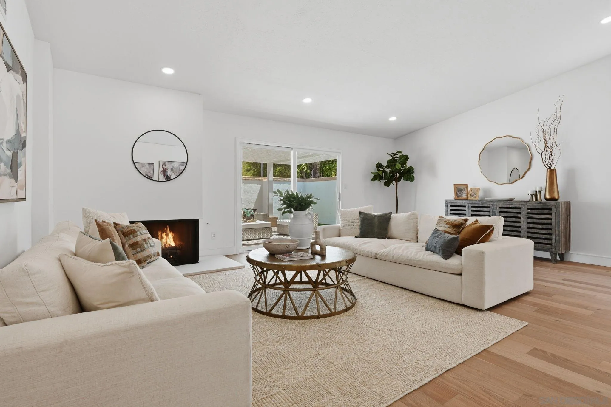 3855 Southview