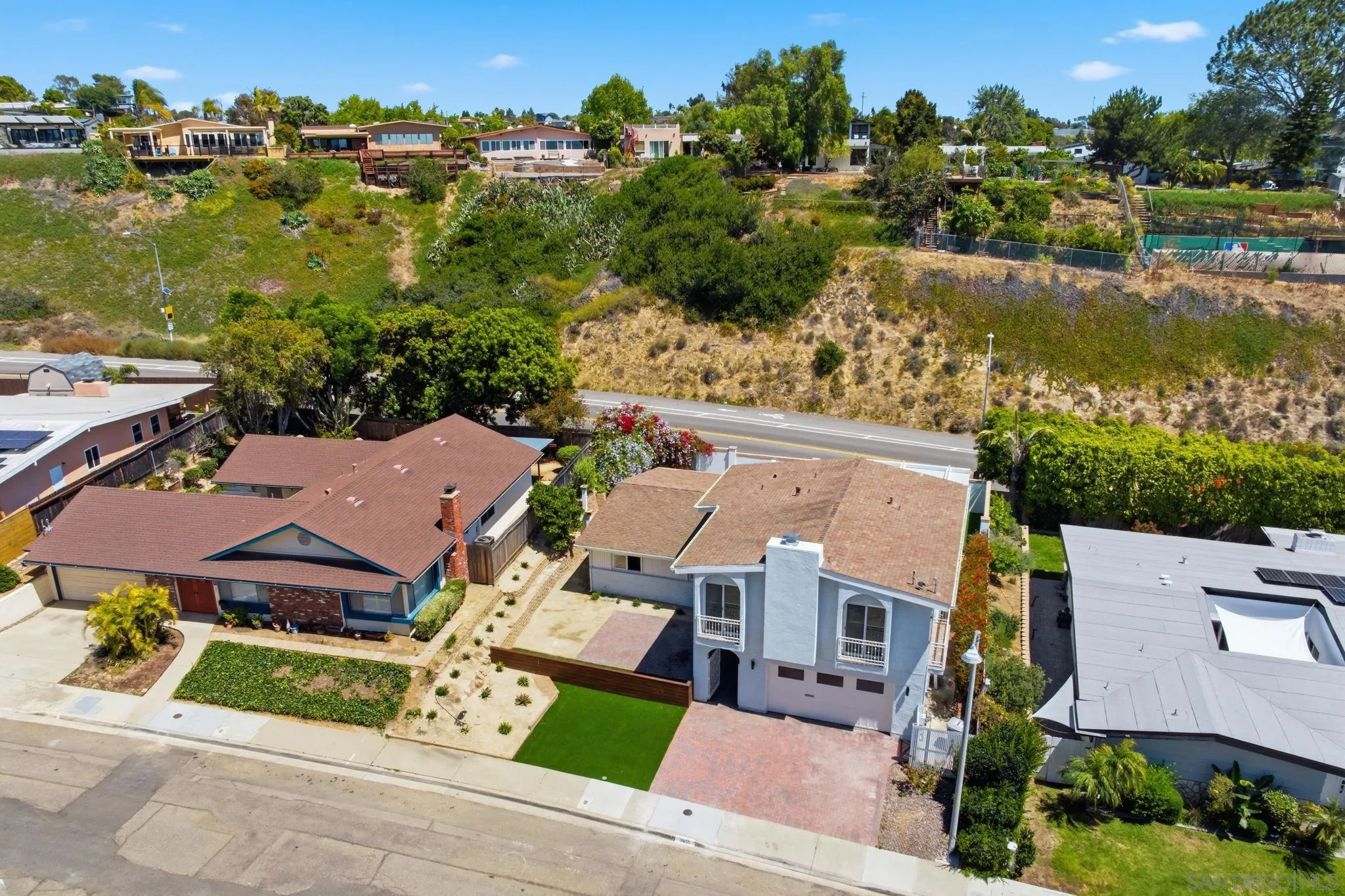 3855 Southview