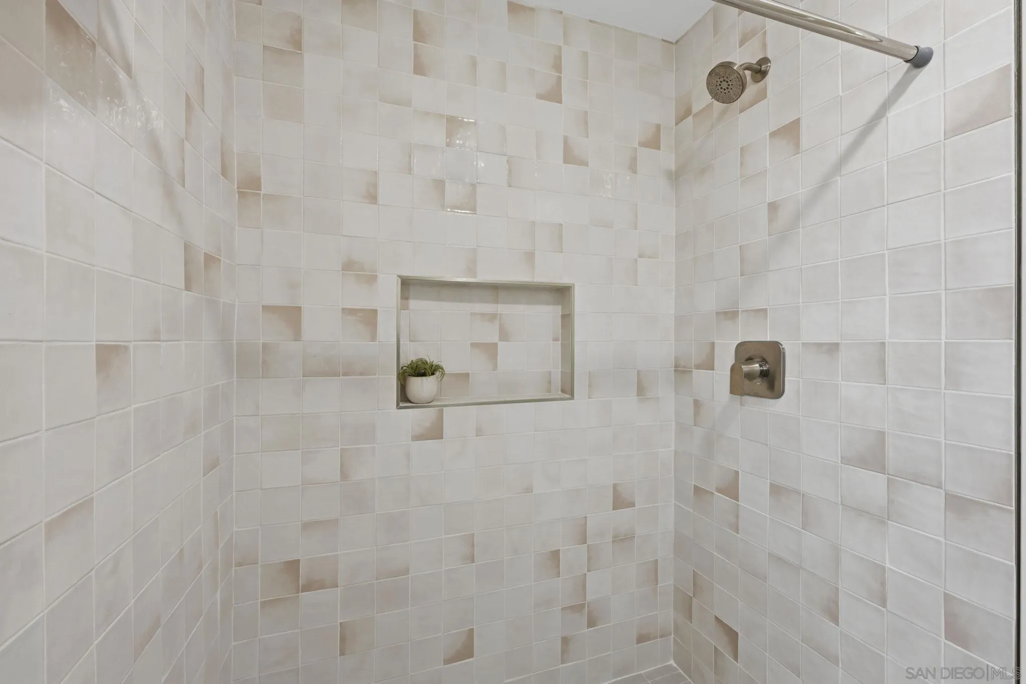 4013 Crown Point Unit 2