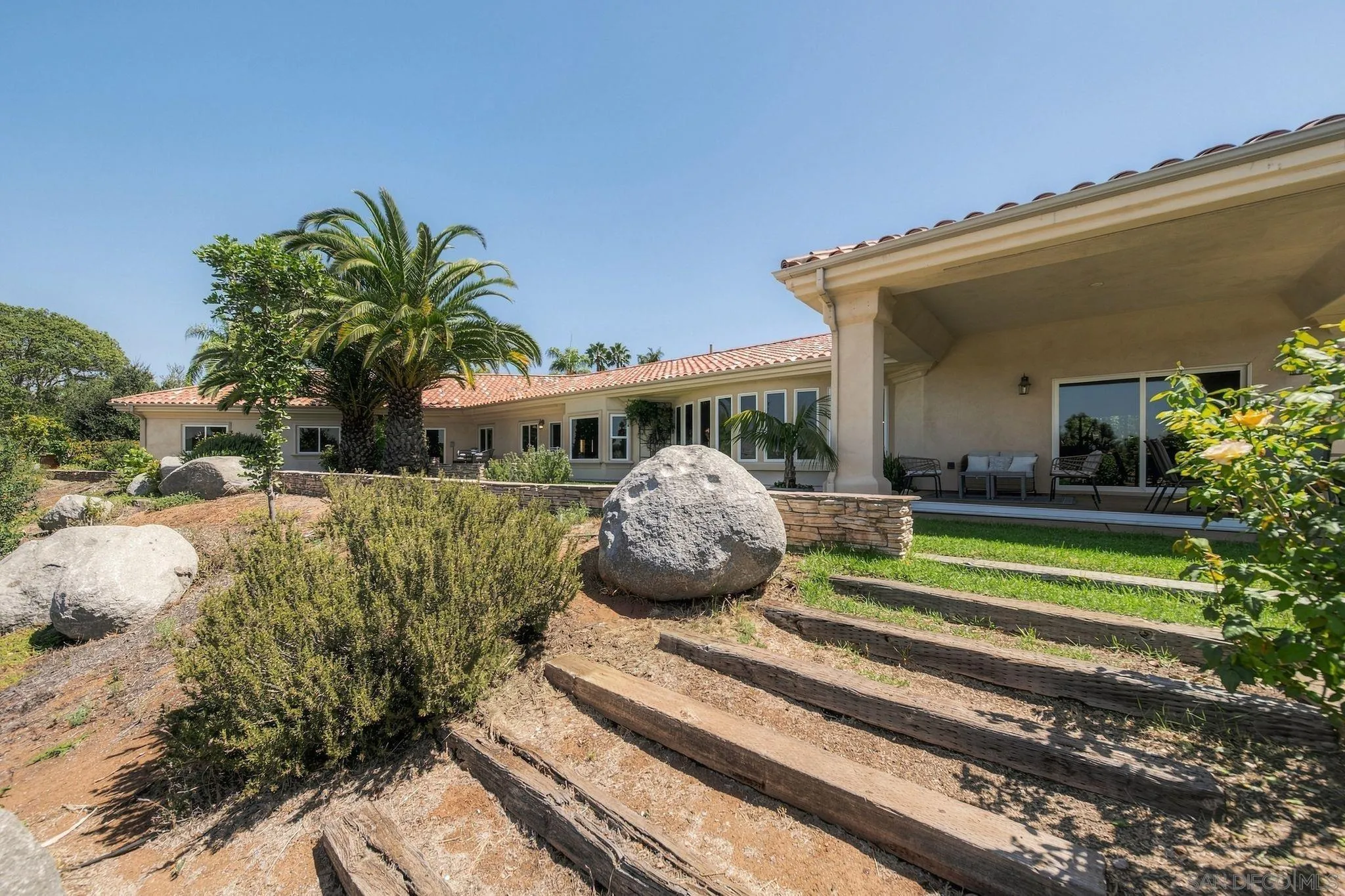 1990 Quail View Dr