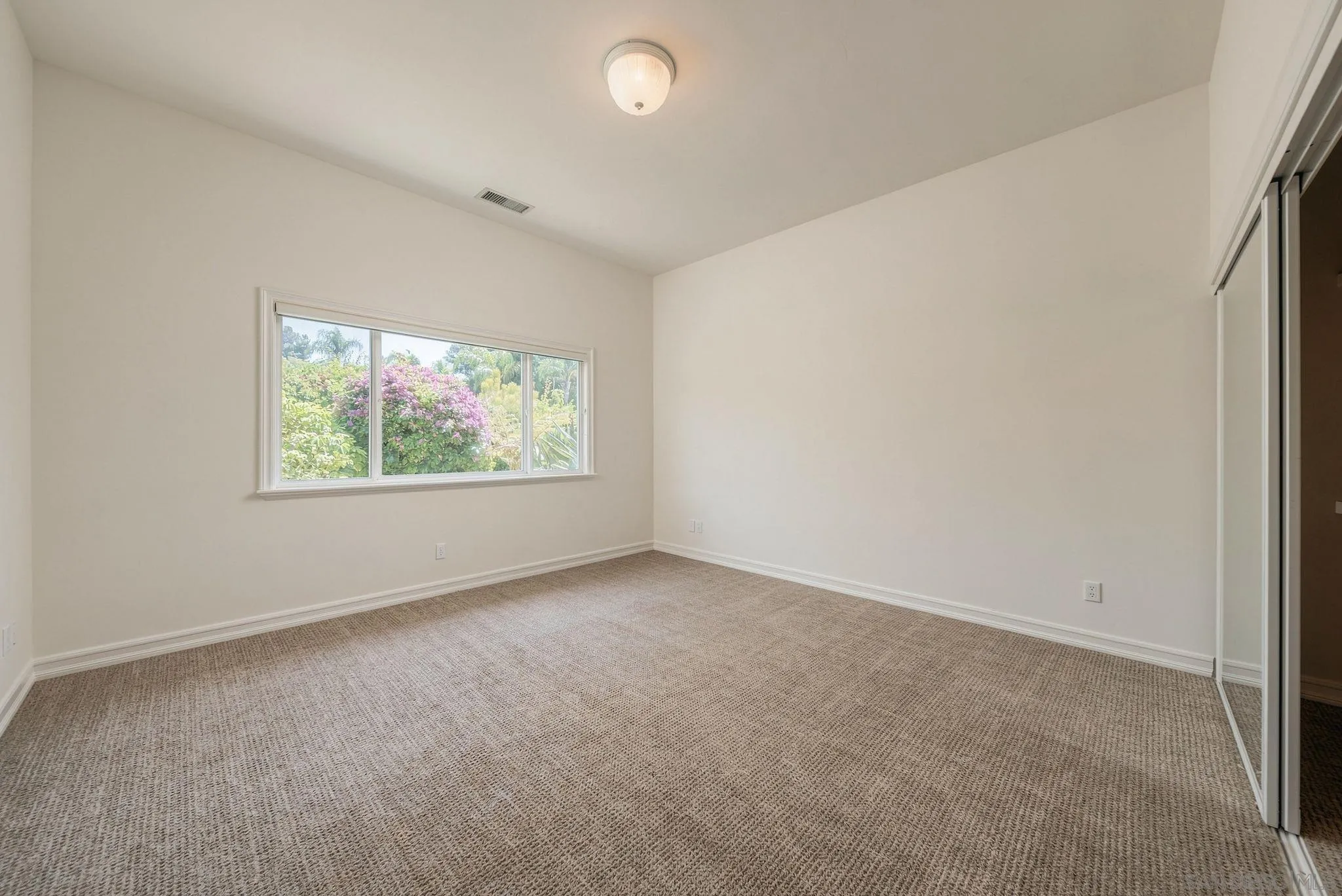 1990 Quail View Dr