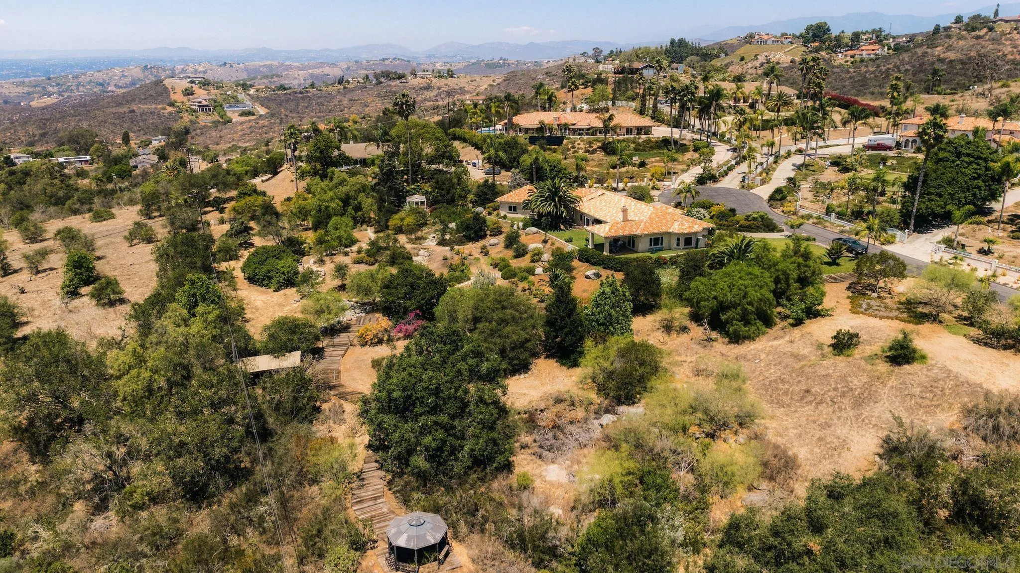 1990 Quail View Dr