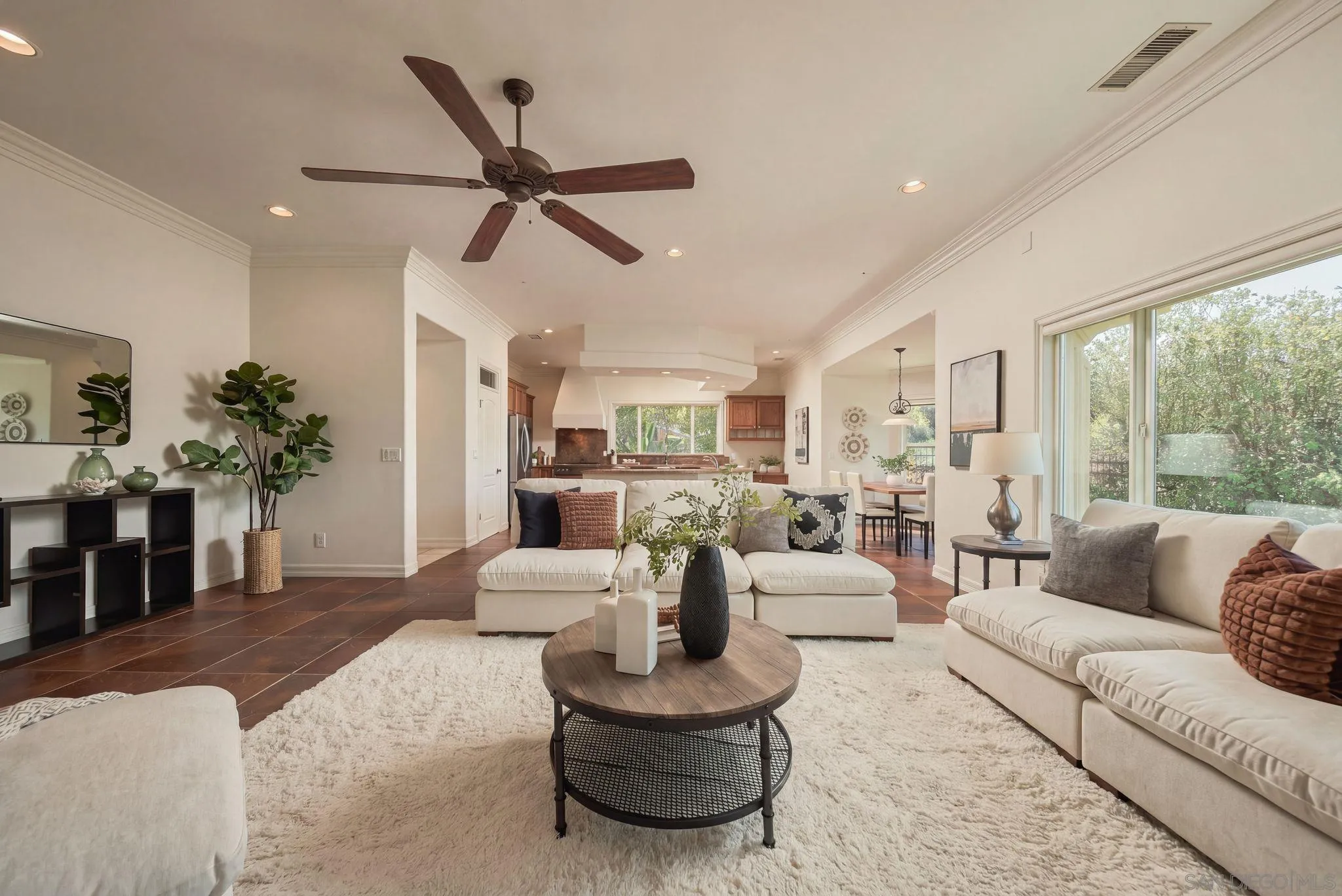 1990 Quail View Dr