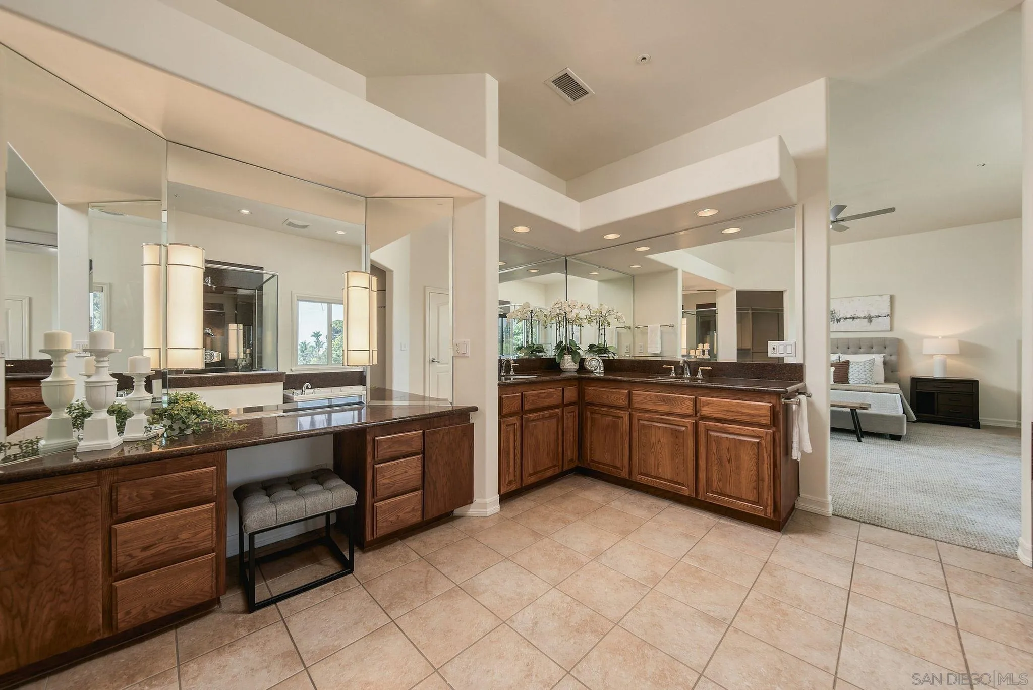1990 Quail View Dr