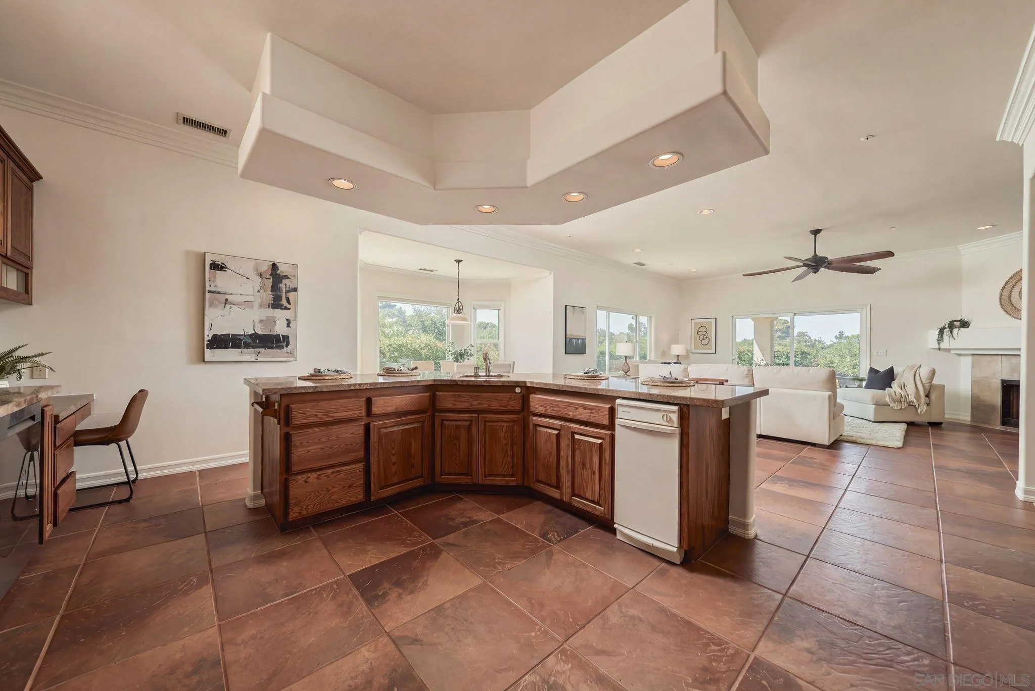 1990 Quail View Dr
