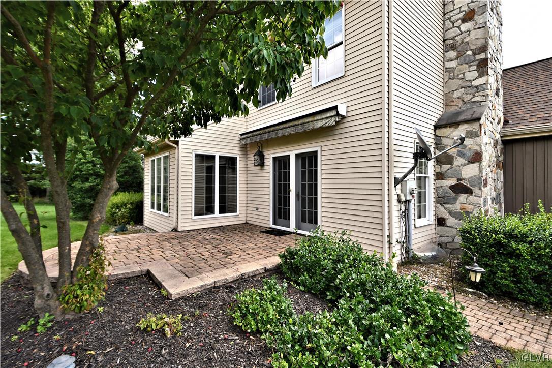 4933 Skytop Drive