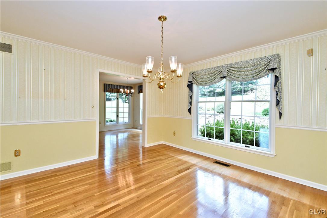 4933 Skytop Drive