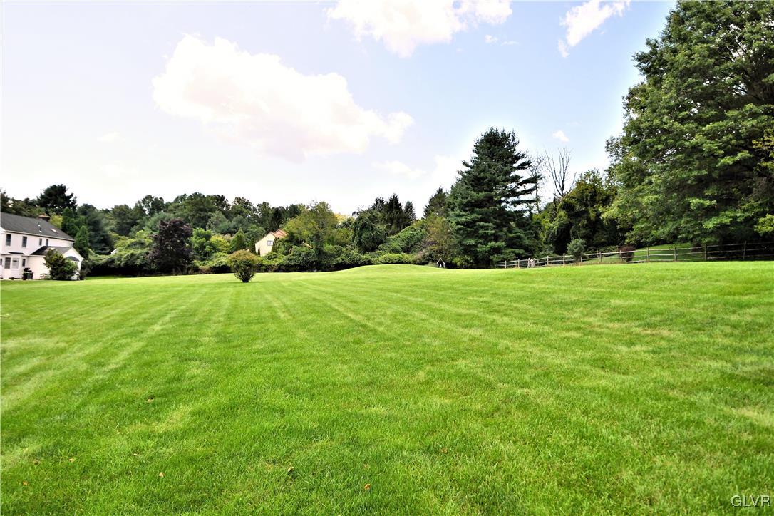 4933 Skytop Drive