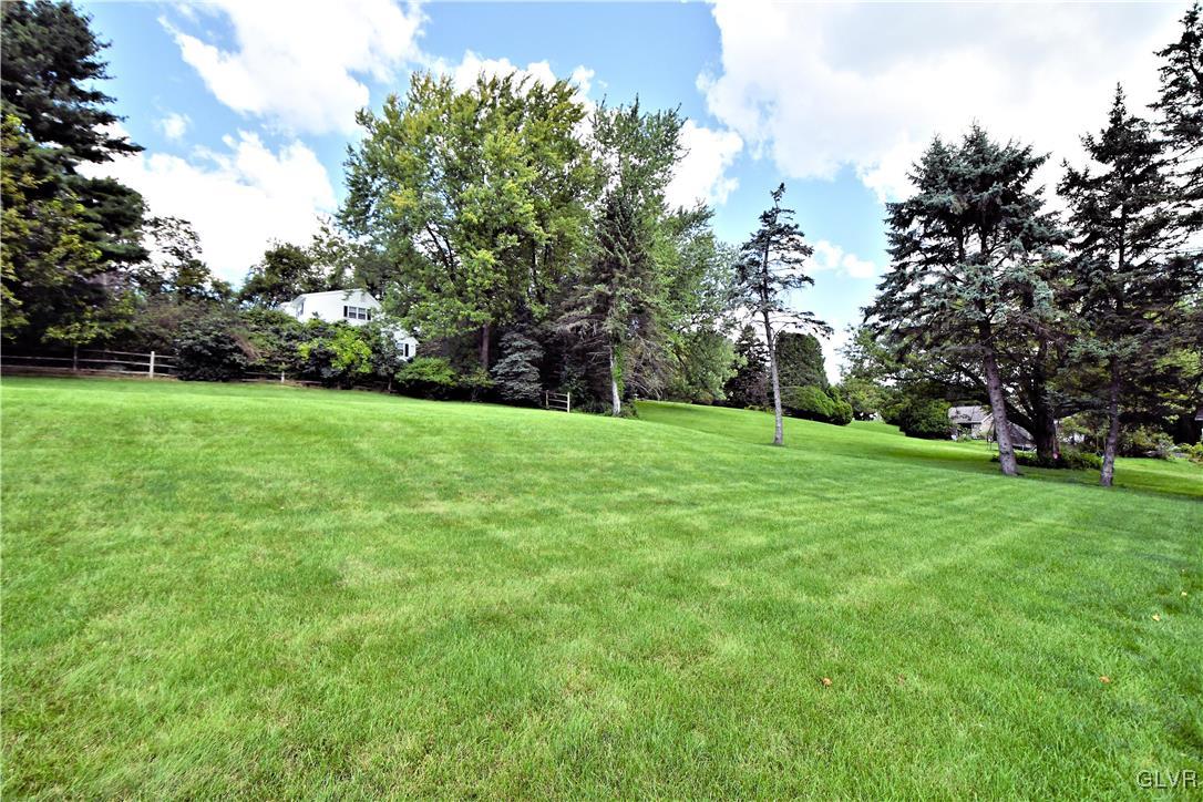 4933 Skytop Drive