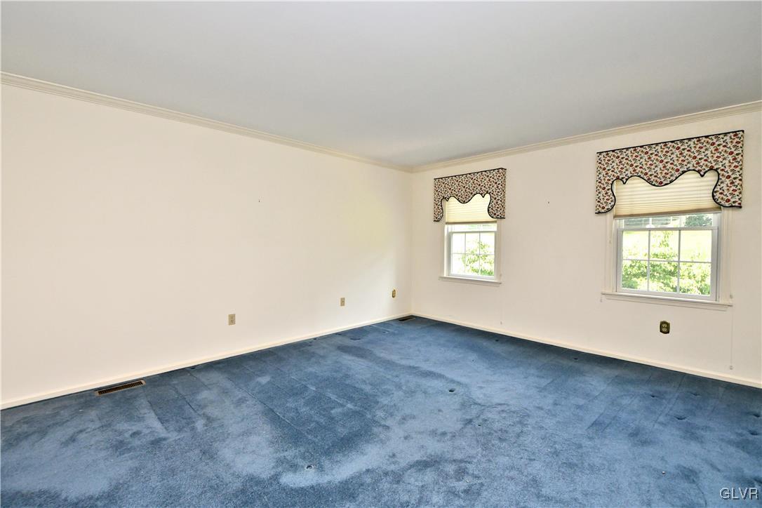 4933 Skytop Drive