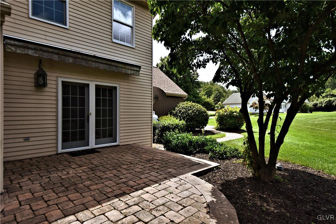 4933 Skytop Drive