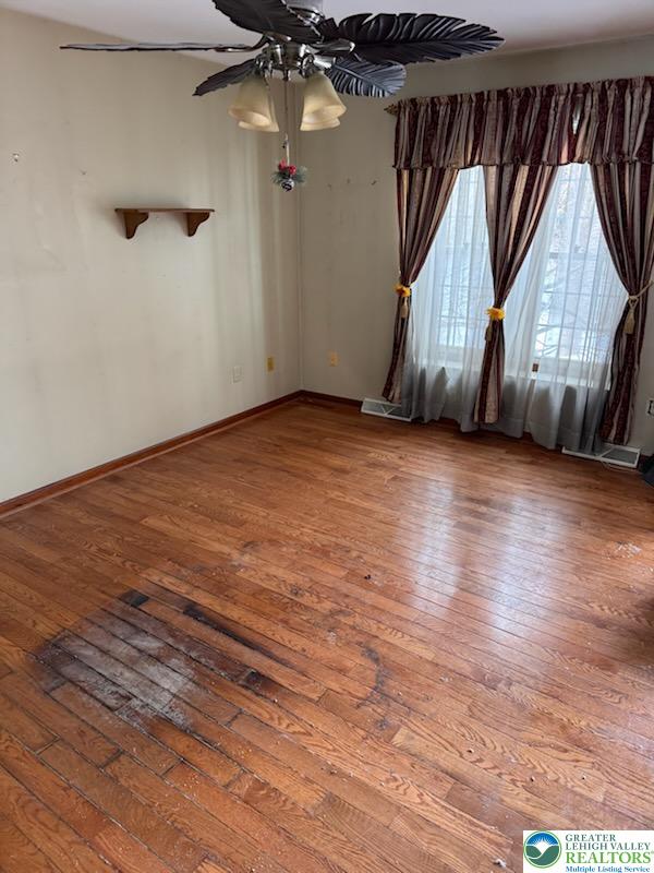 1739 Wendy Lane