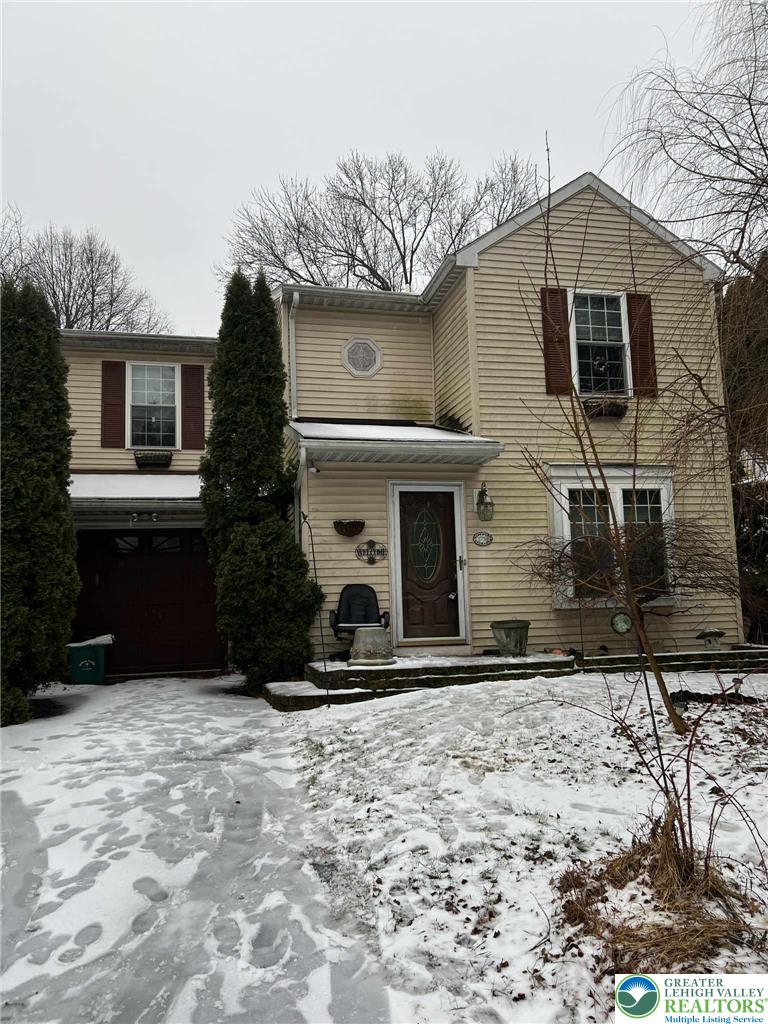 1739 Wendy Lane