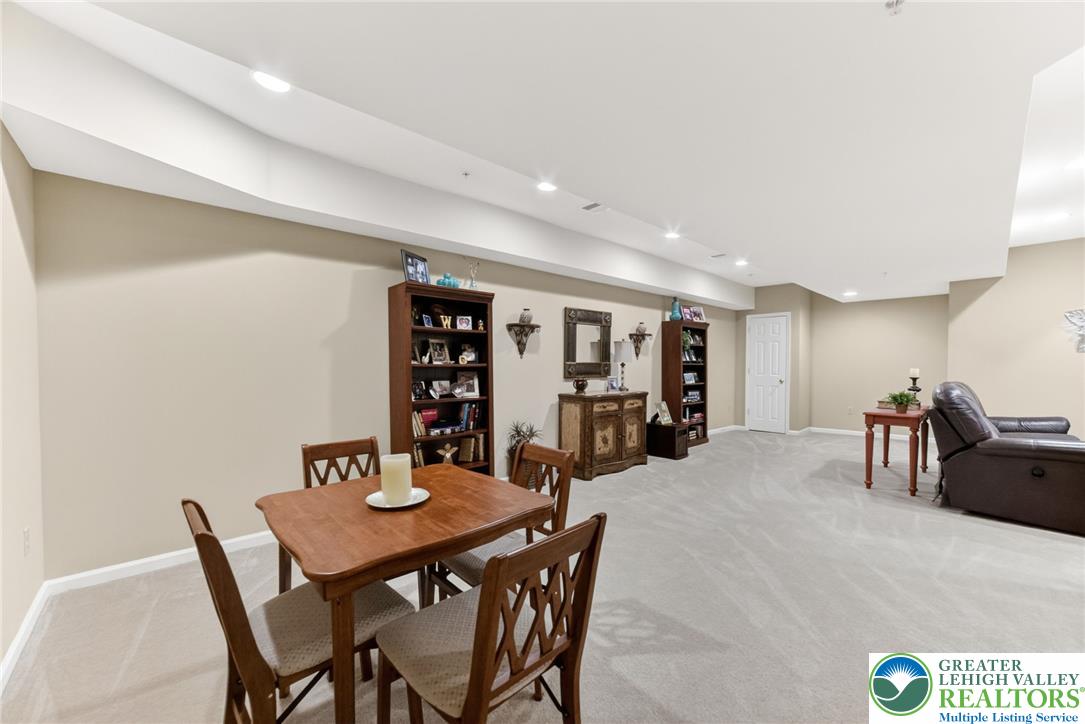 5440 West Spring Ridge Drive