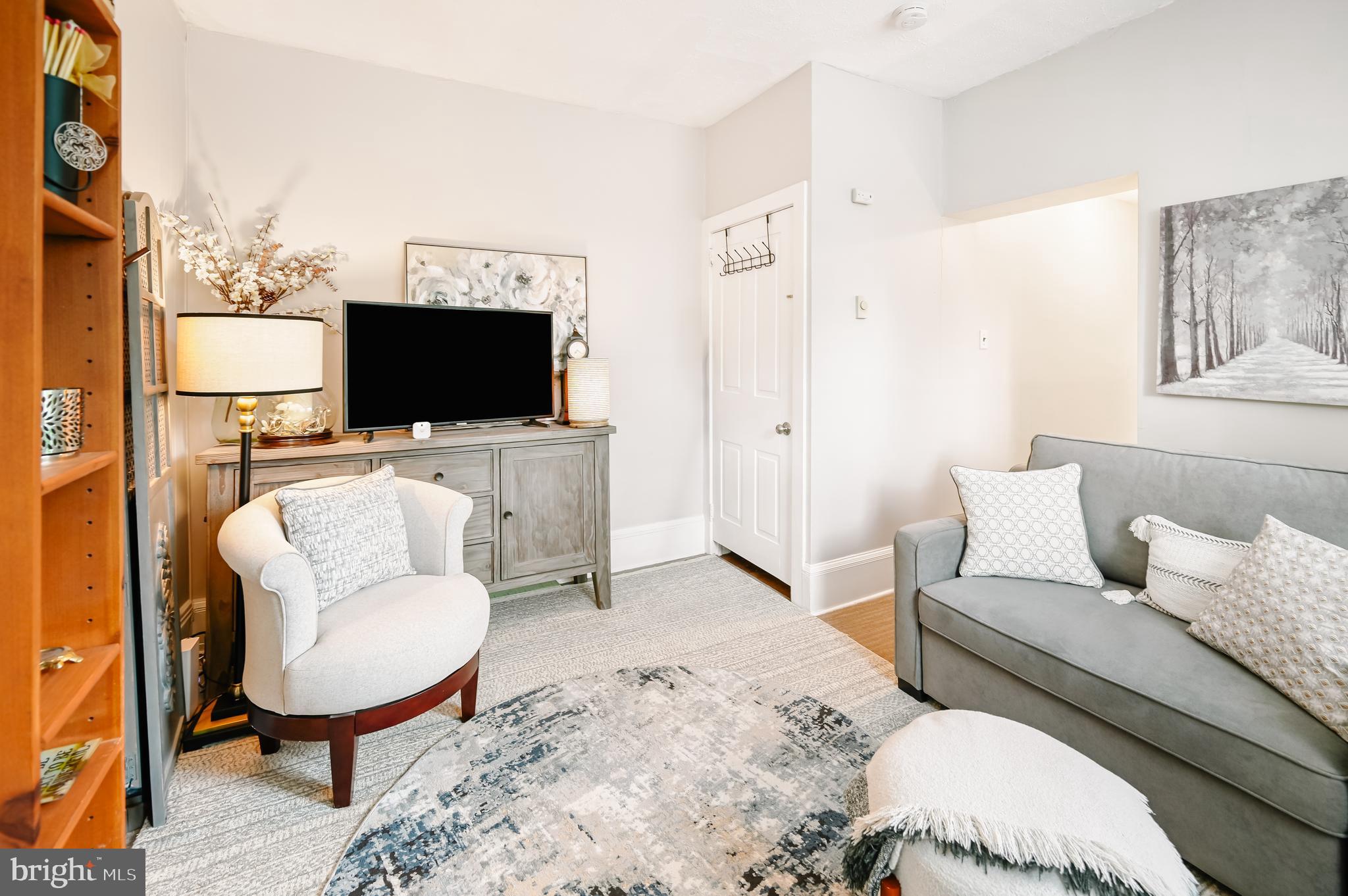 117 W ASHLAND STREET 1B