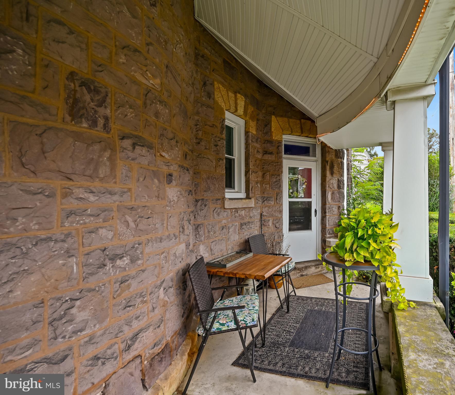 117 W ASHLAND STREET 1B