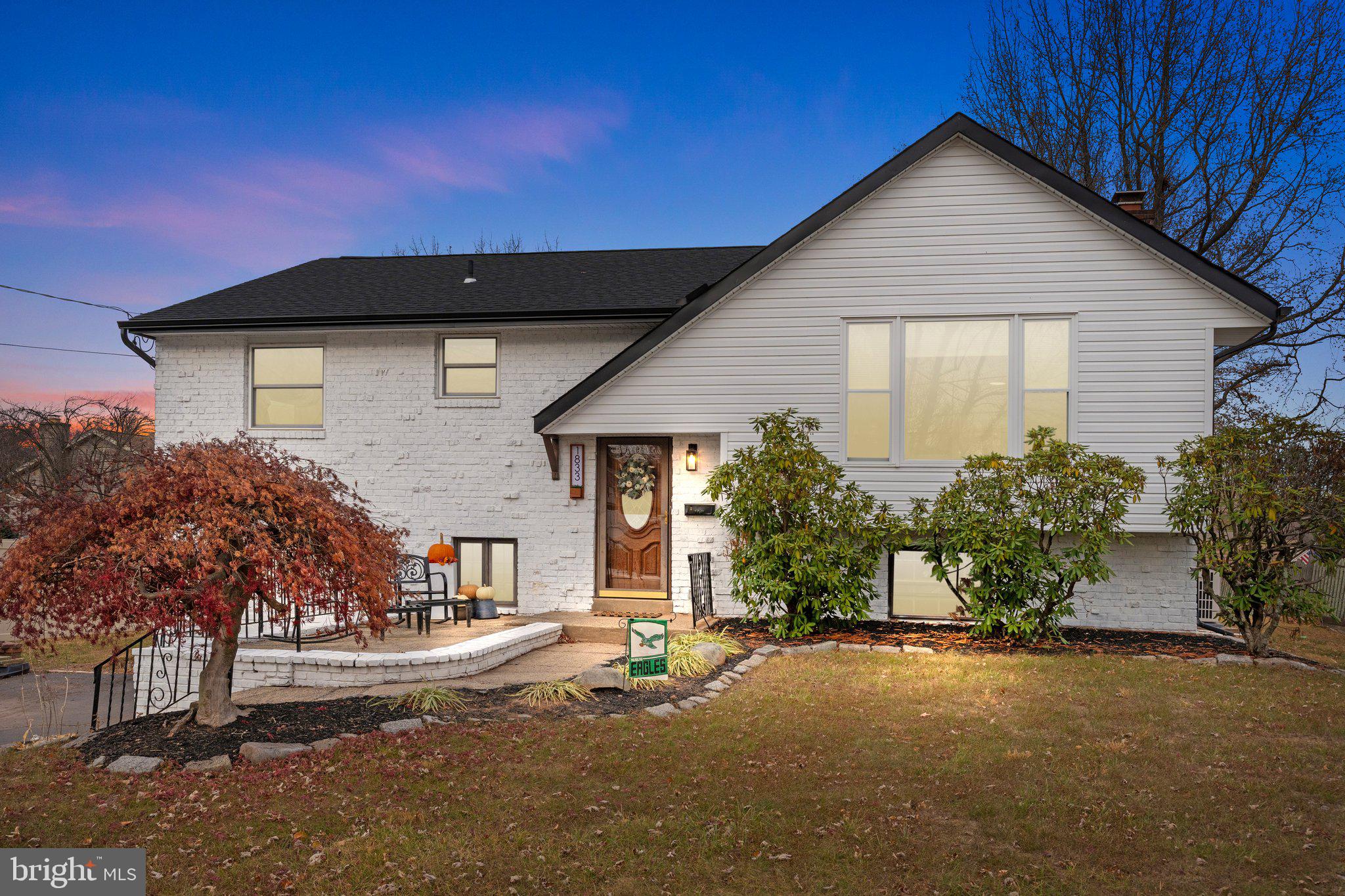 1833 SADDLE DRIVE