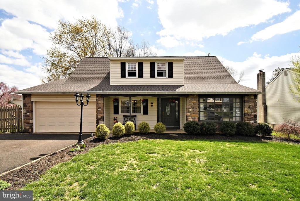 102 LONGVIEW DRIVE